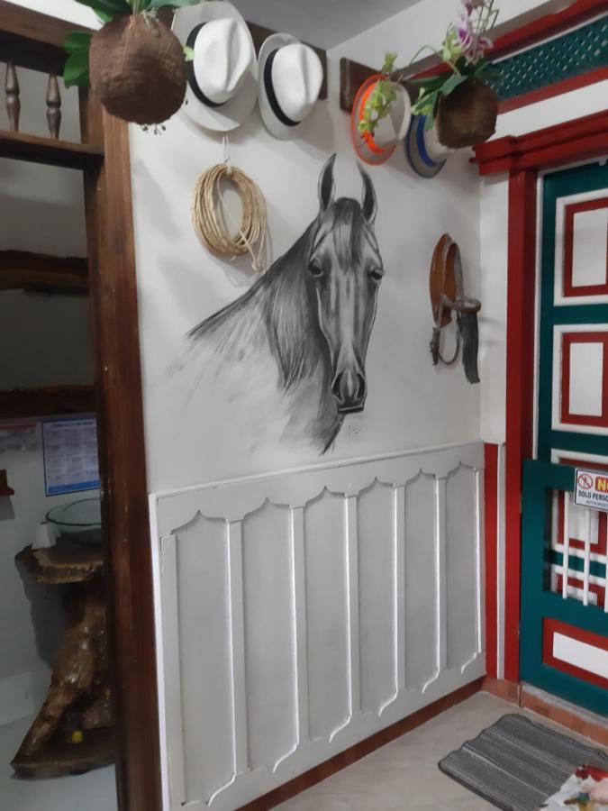 Intiluna Hostel Саленто Екстер'єр фото